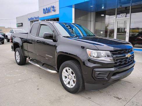 Used 2021 Chevrolet Colorado LT w/ Fleet Safety Package image 3