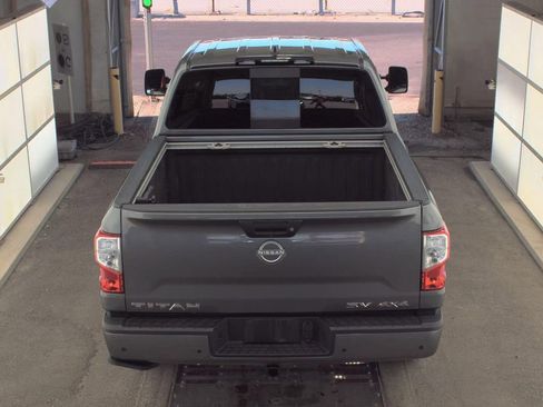Used 2024 Nissan Titan SV w/ SV Convenience Package AWD/4WD image 5
