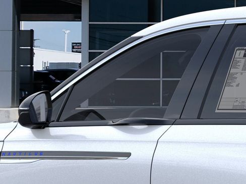 New 2026 Lincoln Nautilus Premier w/ Equipment Group 102A image 20