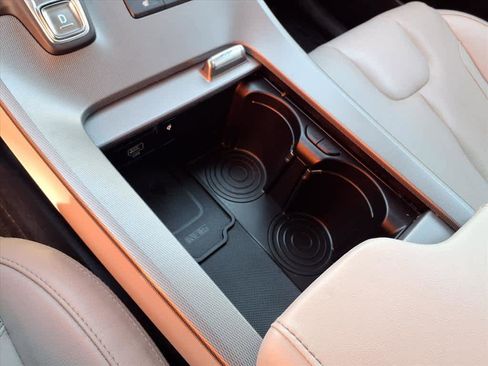 Used 2022 Hyundai Palisade SEL w/ 8P Bench Seat Package image 16