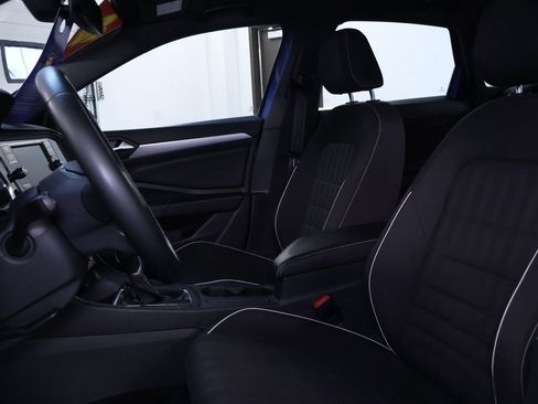 Used 2022 Volkswagen Jetta Sport image 13