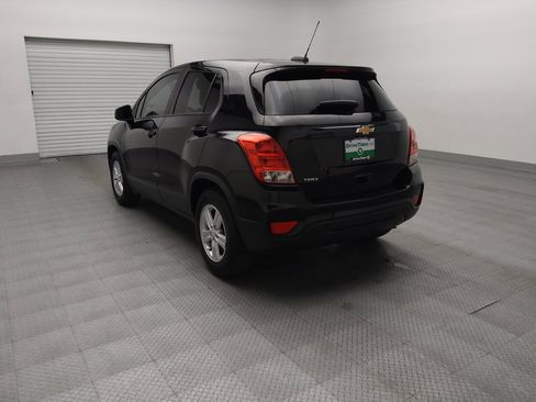 Used 2020 Chevrolet Trax LS w/ Tint and Cruise Package FWD image 5