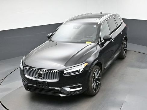 Used 2024 Volvo XC90 B6 Ultimate w/ Protection Package Premier AWD/4WD image 19