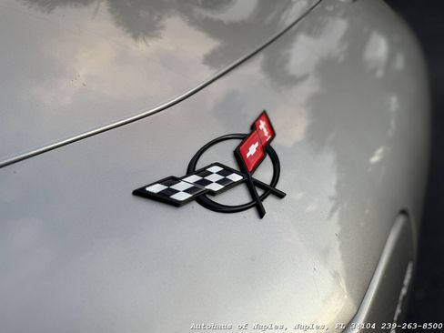 Used 2000 Chevrolet Corvette Convertible w/ Performance Handling Pkg RWD image 8