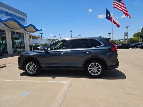 Used 2023 Honda CR-V EX image 8