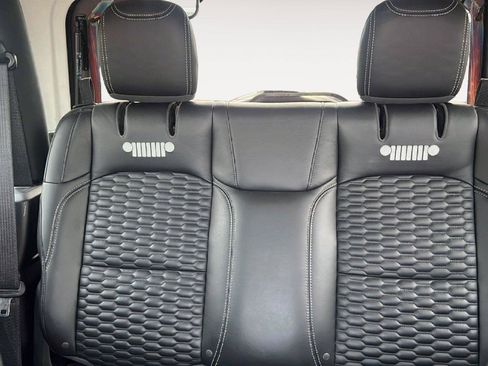 Used 2022 Jeep Wrangler Sport AWD/4WD image 14