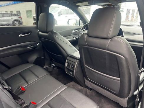 Used 2024 Cadillac XT4 Premium Luxury FWD image 22