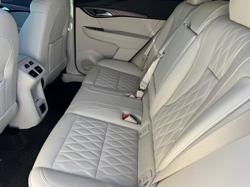 Used 2023 Buick Envision Avenir image 15