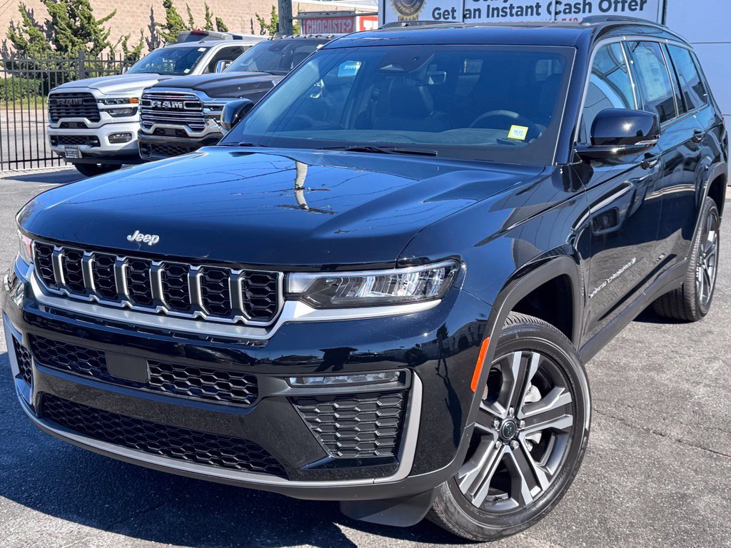 New 2027 Jeep Grand Cherokee L Limited AWD/4WD image 3