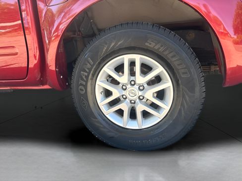 Used 2019 Nissan Frontier SV RWD image 8