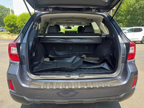Used 2016 Subaru Outback 2.5i Limited AWD/4WD image 13