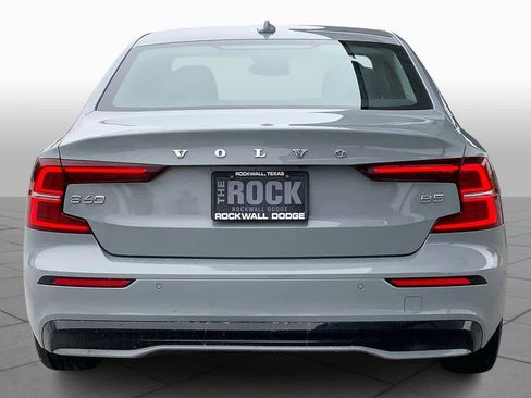 Used 2024 Volvo S60 B5 Plus image 4