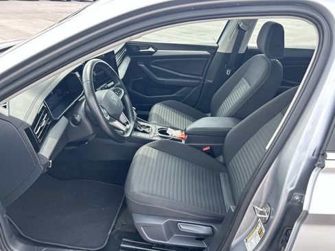 Used 2025 Volkswagen Jetta S FWD image 25