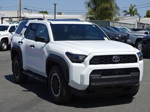 New 2026 Toyota 4Runner TRD Off-Road Premium AWD/4WD image 2