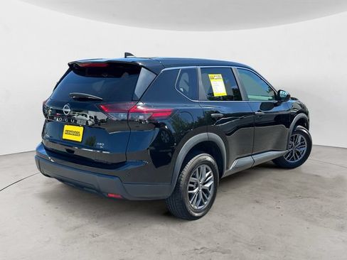Used 2024 Nissan Rogue S AWD/4WD image 5