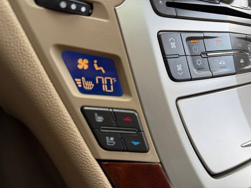 Used 2014 Cadillac CTS Premium image 38