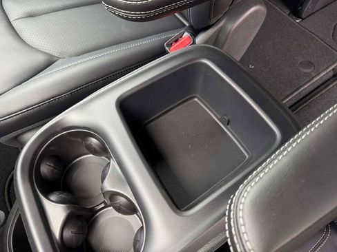 New 2026 Chrysler Voyager LX image 38