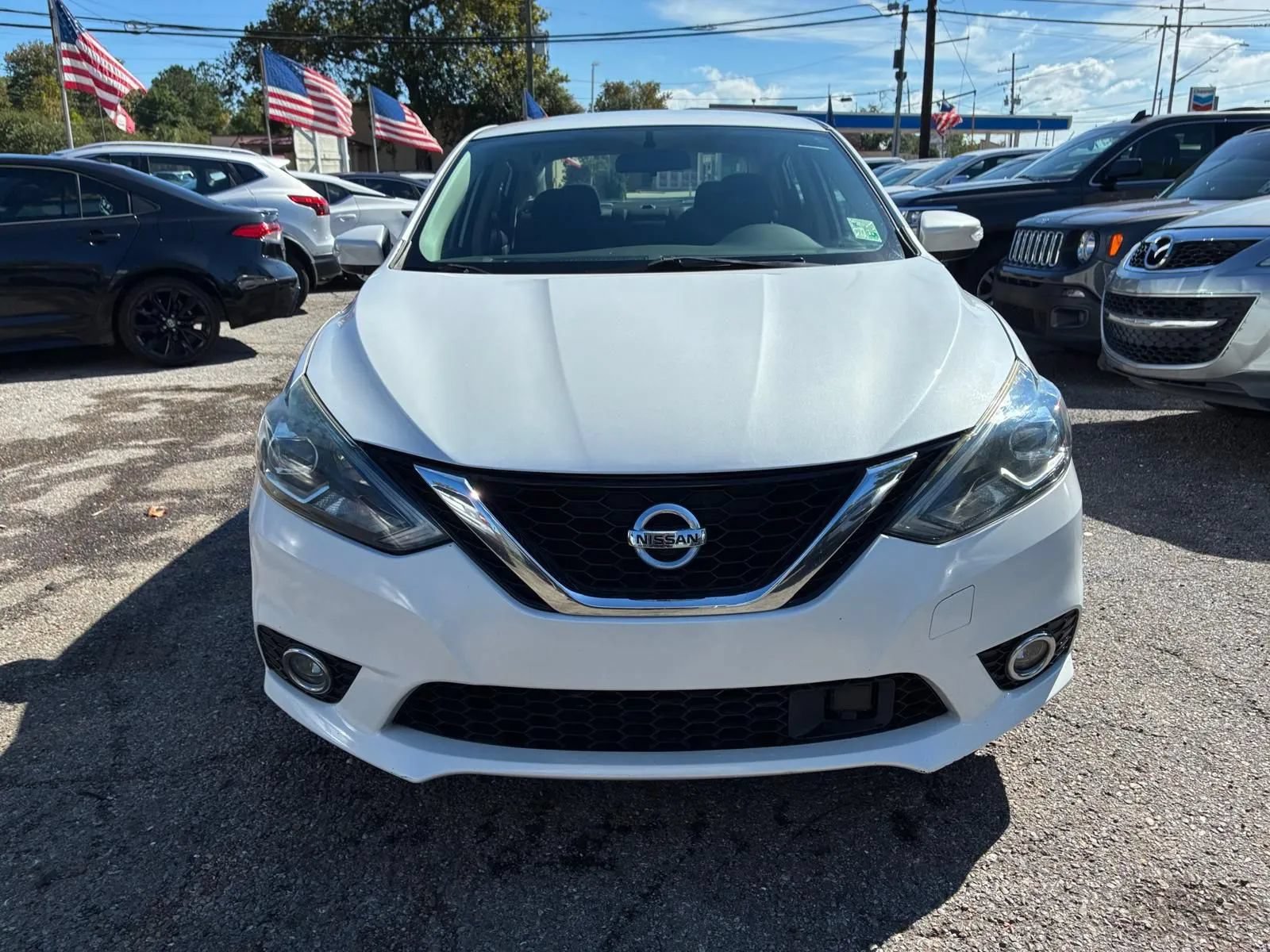 Used 2018 Nissan Sentra SR FWD image 3