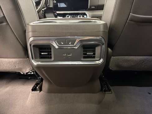 Used 2025 GMC Sierra 2500 Denali w/ Denali Reserve Package AWD/4WD image 12