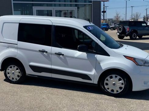Certified 2020 Ford Transit Connect XLT FWD image 3