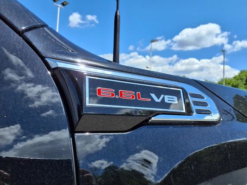 New 2026 GMC Sierra 2500 SLT w/ SLT Premium Package AWD/4WD image 2