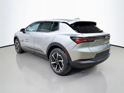 New 2026 Chevrolet Equinox EV LT image 10