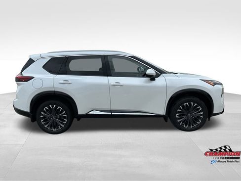 Used 2024 Nissan Rogue Platinum w/ Platinum Premium Package image 8