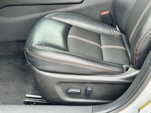 Used 2024 Nissan Altima 2.5 SR FWD image 17