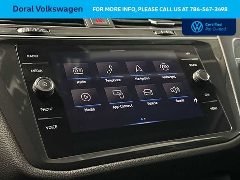 Certified 2023 Volkswagen Tiguan SE FWD image 18