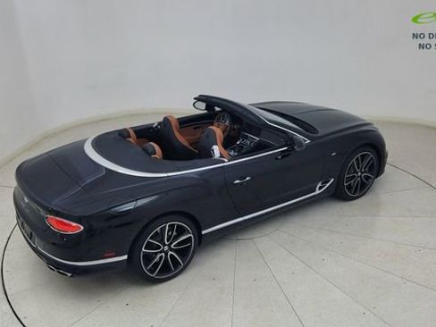 Used 2022 Bentley Continental GT AWD/4WD image 89