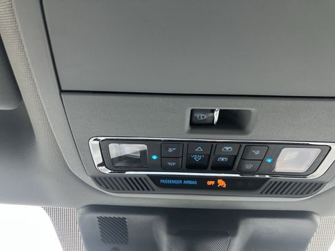 Certified 2022 Ford F150 Lariat w/ Equipment Group 502A High image 32