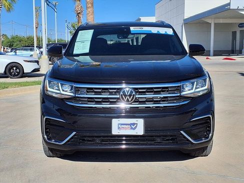 Used 2023 Volkswagen Atlas Cross Sport SEL Premium R-Line image 2