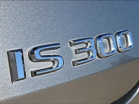 Used 2023 Lexus IS 300 w/ Comfort Package image 9