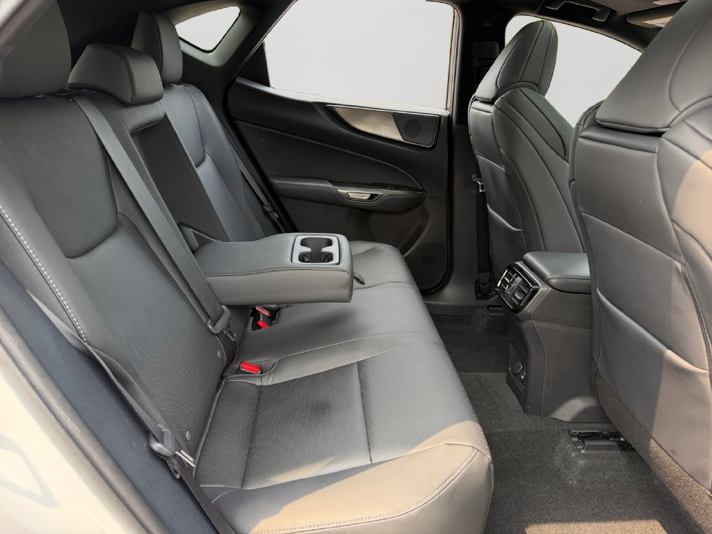 Used 2024 Lexus NX 350 F Sport AWD/4WD image 9