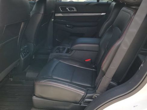Used 2018 Ford Explorer Sport w/ Equipment Group 401A AWD/4WD image 8
