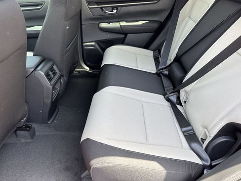 New 2026 Honda CR-V EX image 9