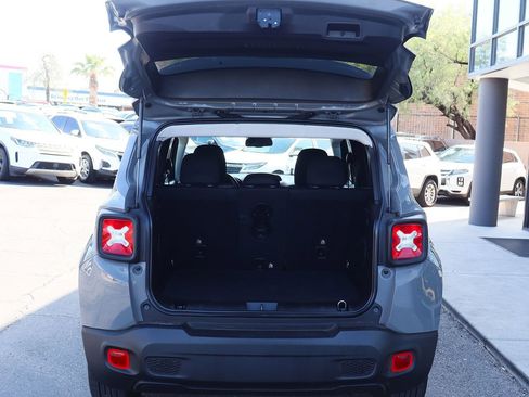 Used 2022 Jeep Renegade Latitude w/ Convenience Group image 23