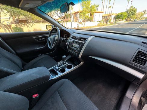 Used 2014 Nissan Altima 2.5 S FWD image 28