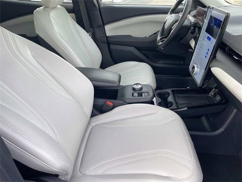 Used 2022 Ford Mustang Mach-E Premium image 36