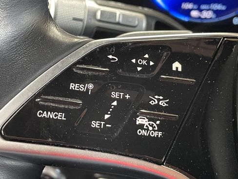 Used 2023 Mercedes-Benz EQS 580 4MATIC SUV image 27