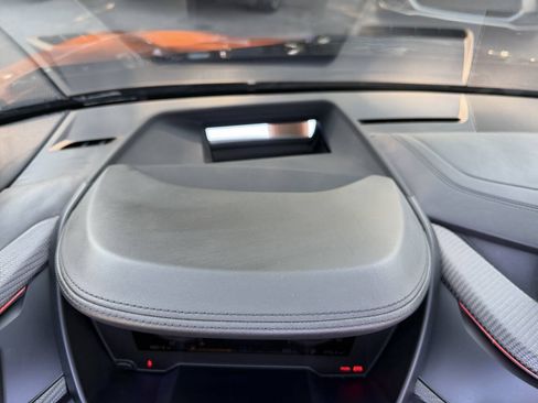 Used 2019 BMW i8 Roadster AWD/4WD image 43