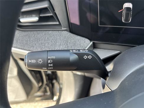 New 2026 Nissan Kicks SV w/ Charging Package FWD image 20