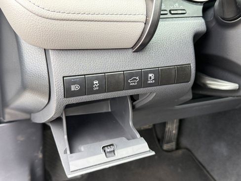 Used 2021 Toyota Camry LE FWD image 16