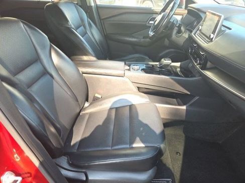 Used 2021 Nissan Rogue SV AWD/4WD image 41