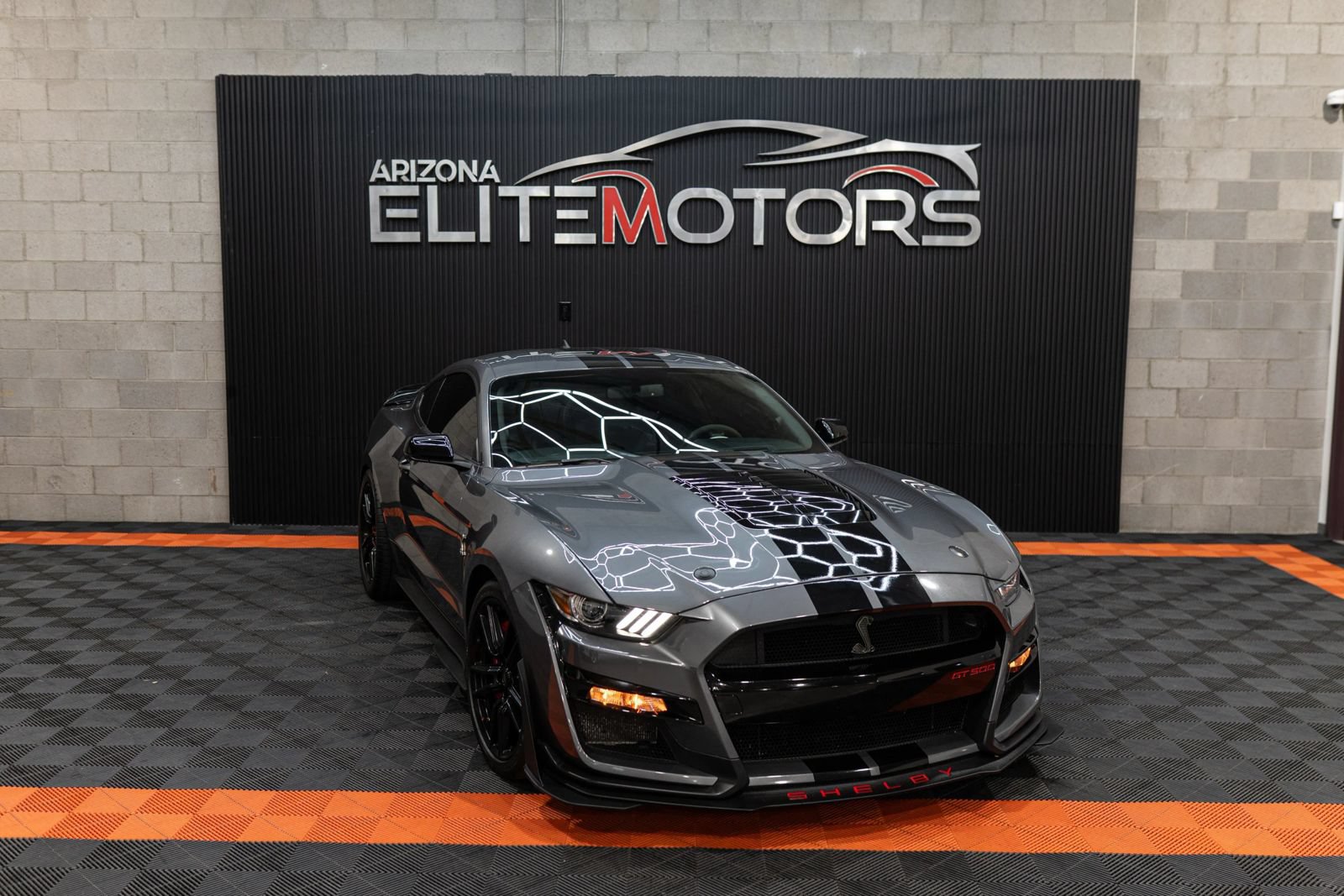 Used 2021 Ford Mustang Shelby GT500 w/ Technology Package RWD image 3