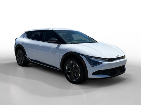 New 2026 Kia EV6 Light RWD image 7
