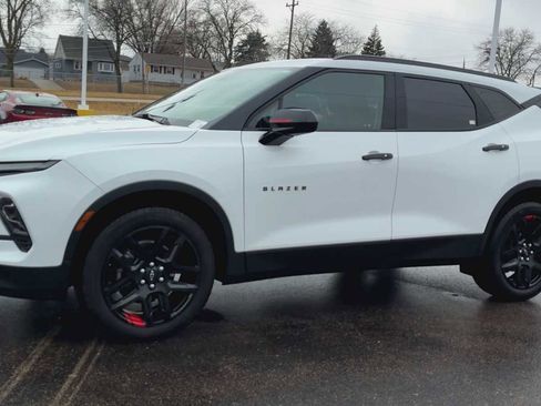 Certified 2024 Chevrolet Blazer LT w/ Redline Edition image 6