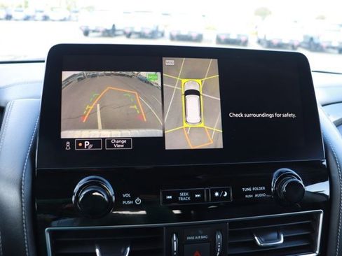 Used 2022 INFINITI QX80 Luxe image 28