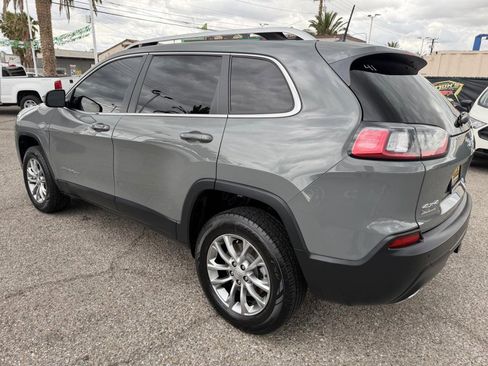 Used 2021 Jeep Cherokee Latitude Lux w/ Trailer Tow Group AWD/4WD image 9