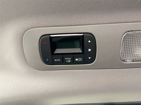 Used 2024 Honda Odyssey EX-L image 32